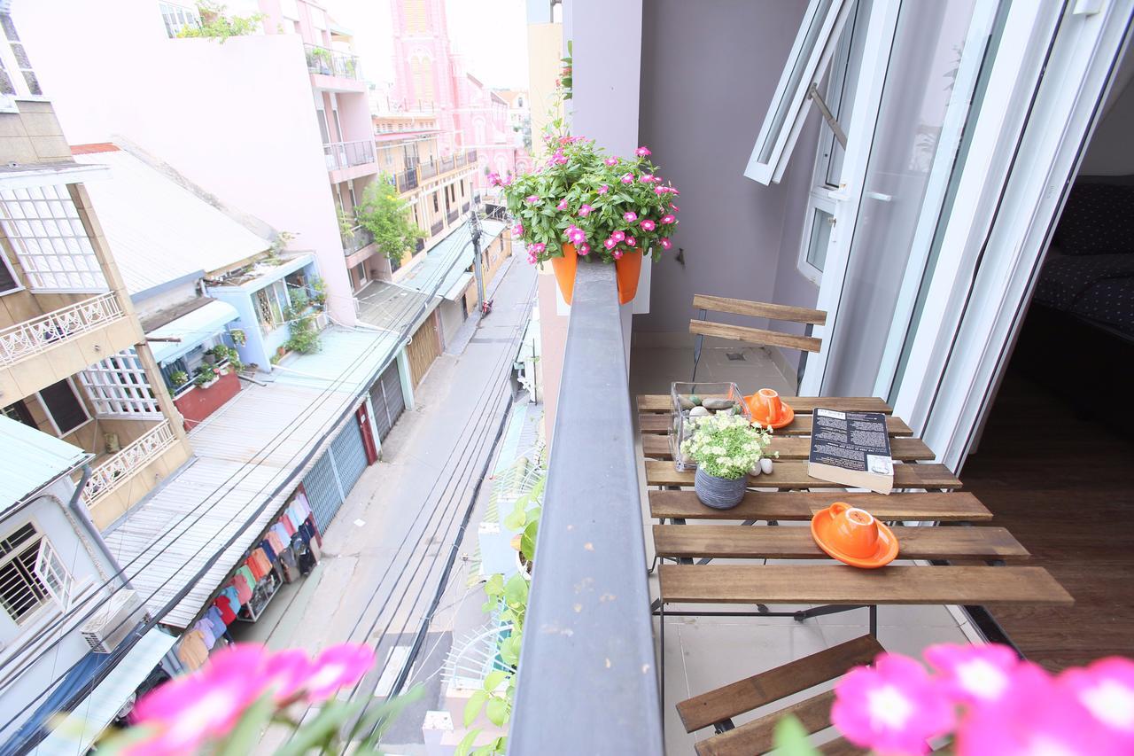 The Nguyens Cafe - Pink Church View โฮจิมินห์ซิตี้ ภายนอก รูปภาพ